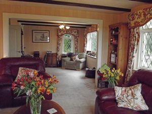 Lounge- click for photo gallery